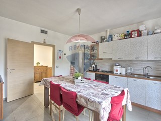 Appartamento in Vendita a Loro Ciuffenna, 158'000€, 100 m²