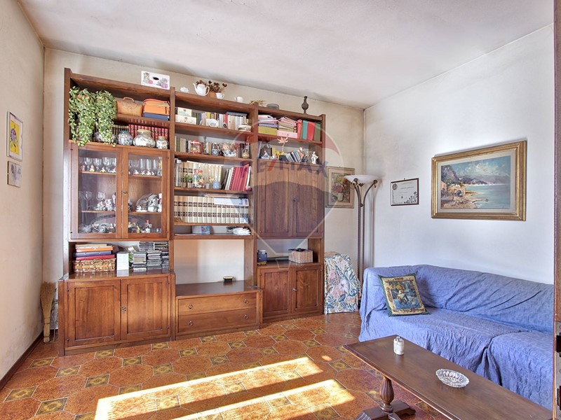 Casa Semi Indipendente in Vendita a Bucine, 110'000€, 150 m²