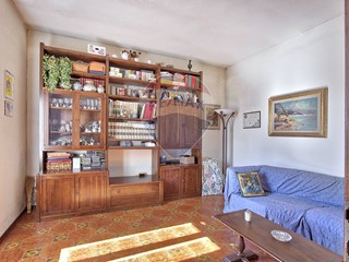 Casa Semi Indipendente in Vendita a Bucine, 110'000€, 150 m²
