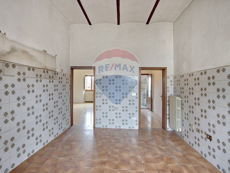 Trilocale in Vendita a Castiglion Fiorentino, 49'000€, 49 m²