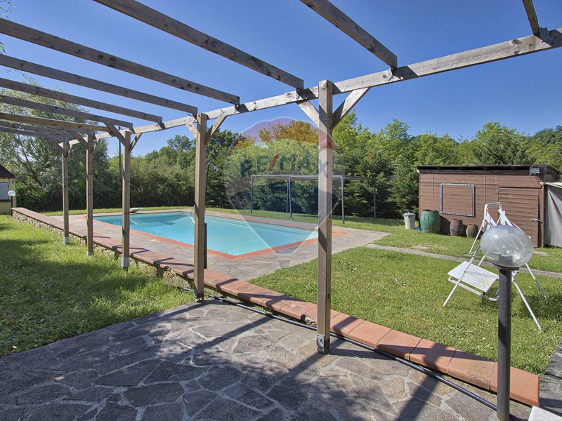 Casa Semi Indipendente in Vendita a Terranuova Bracciolini, 230'000€, 110 m²