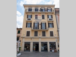 Appartamento in Vendita a Osimo, 138'000€, 145 m²