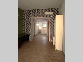 Laboratorio in Vendita a Jesi, 33'000€, 48 m²