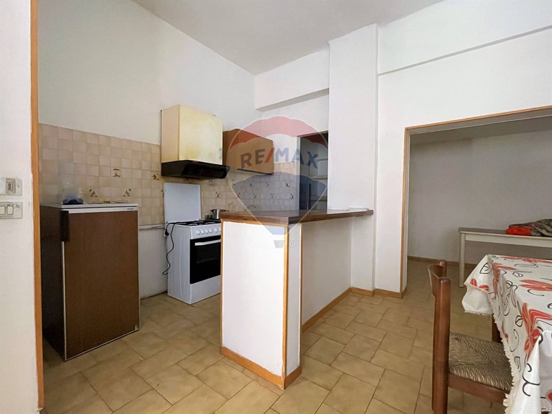 Quadrilocale in Vendita a Arcevia, 38'000€, 70 m²