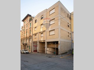 Appartamento in Vendita a Ancona, 155'000€, 109 m²