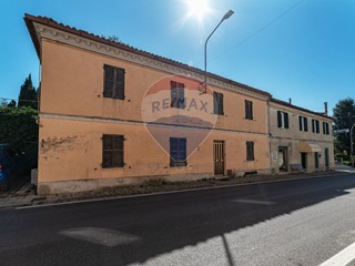 Casa Semi Indipendente in Vendita a Castelplanio, 29'000€, 80 m²
