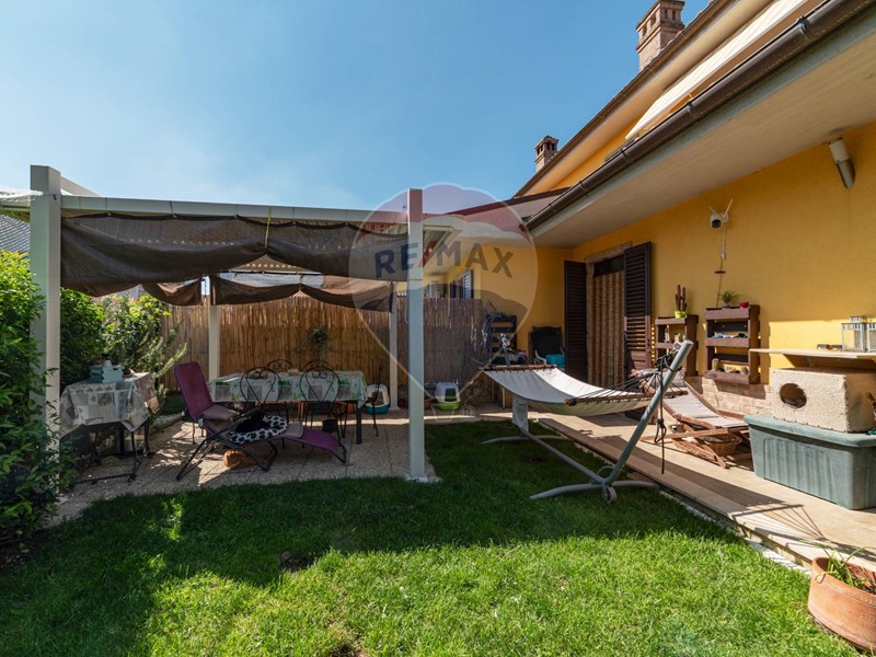 Appartamento in Vendita a Monte Roberto, 179'000€, 75 m²