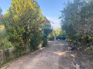 Terreno agricolo in Vendita a Recanati, 59'000&euro;, 3985 m²