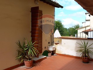 Casa Semi Indipendente in Vendita a Empoli, 115'000€, 75 m²