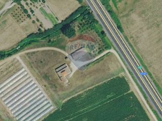 Rustico in Vendita a Umbertide, 77'000€, 690 m²