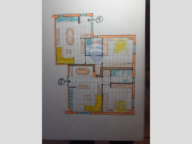 Trilocale in Vendita a Gualdo Tadino, 69'000€, 100 m²