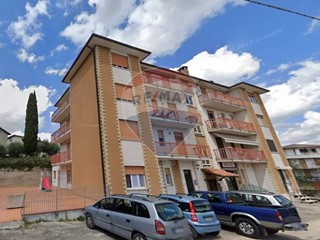 Quadrilocale in Vendita a Perugia, 90'000€, 105 m²