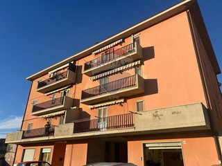 Appartamento in Vendita a Magione, 125'000€, 129 m²