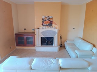 Appartamento in Vendita a Nocera Superiore, 265'000€, 200 m²