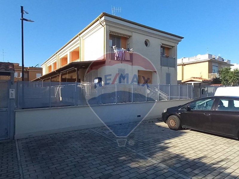 Villetta a schiera in Vendita a Anzio, 169'000€, 140 m²