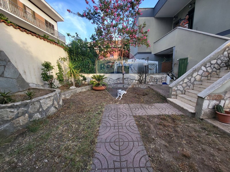 Casa Semi Indipendente in Vendita a Anzio, 118'000€, 75 m²