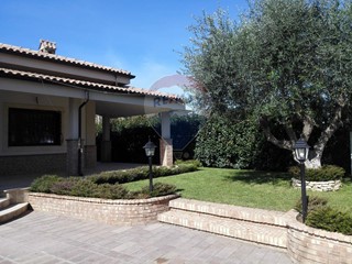Casa Semi Indipendente in Vendita a Anzio, 320'000€, 120 m²