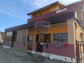 Trilocale in Vendita a Ardea, 105'000€, 70 m²