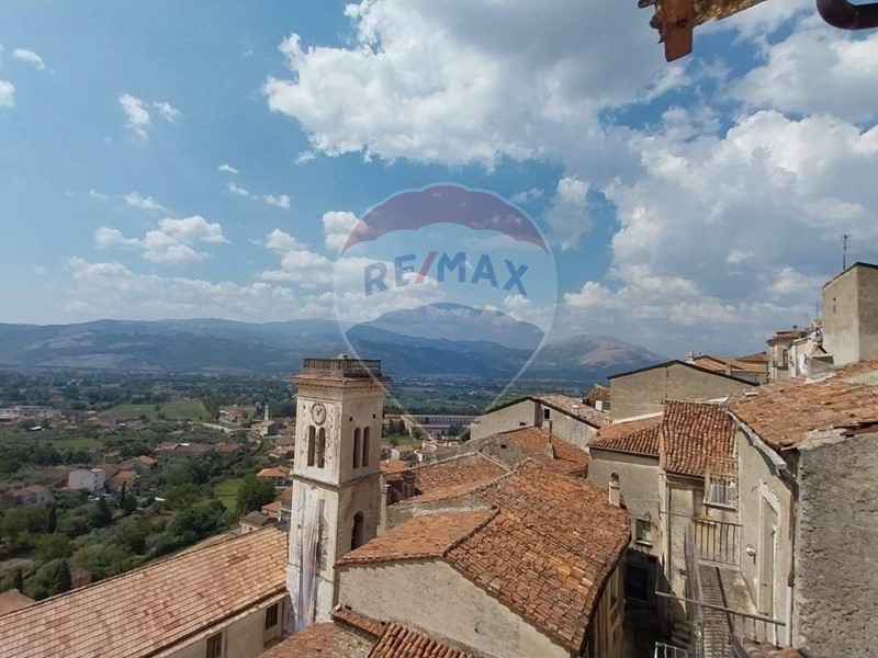 Casa Semi Indipendente in Vendita a Padula, 79'000&euro;, 200 m²