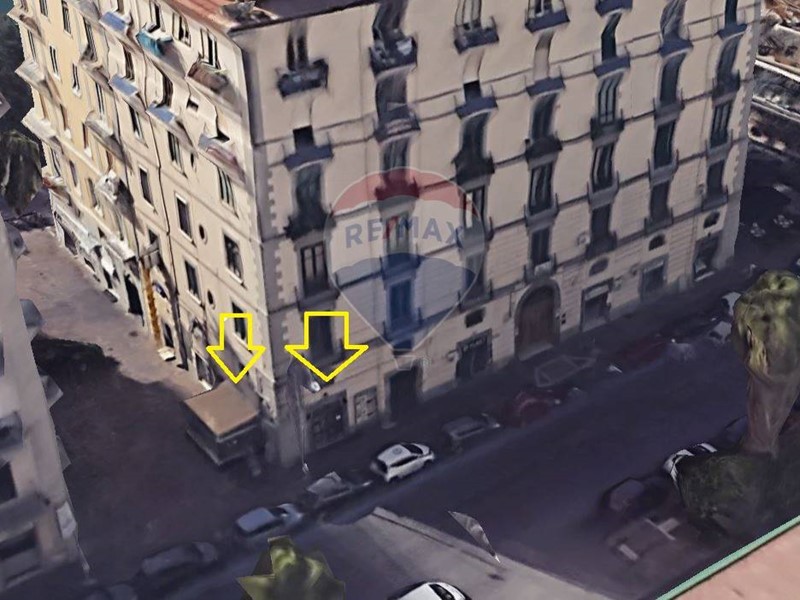 Immobile commerciale in Affitto a Salerno, 1'300€, 50 m²