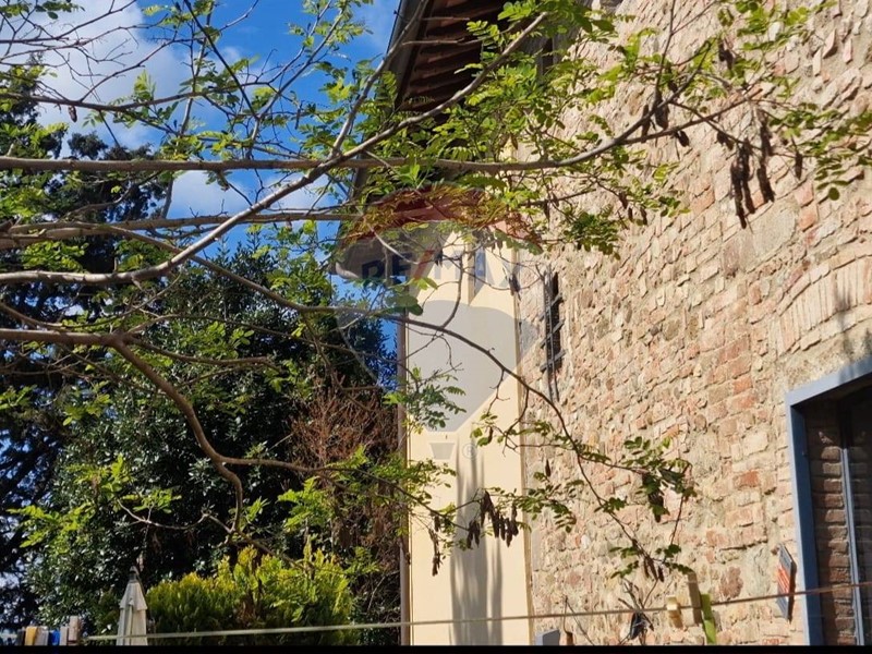 Rustico in Vendita a Montespertoli, 390'000€, 160 m²