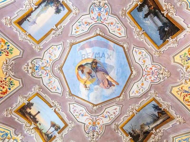 Appartamento in Affitto a Pisa, 8'000€, 2300 m²