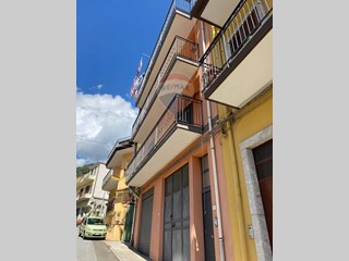 Casa Indipendente in Vendita a Graniti, 140'000€, 150 m²