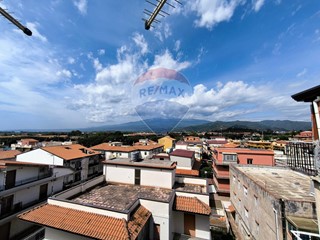 Appartamento in Vendita a Giardini Naxos, 130'000€, 165 m²