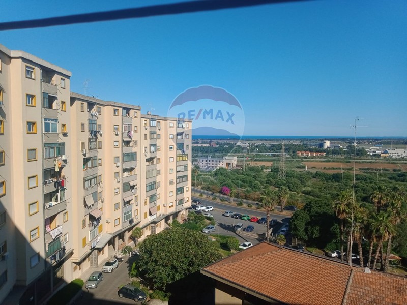 Appartamento in Vendita a Catania, 98'000&euro;, 111 m²