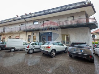 Casa Indipendente in Vendita a Nicolosi, 210'000€, 224 m²