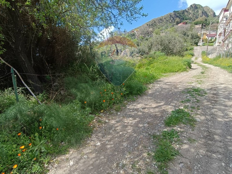 Rustico in Vendita a Castelmola, 350'000€, 20 m²