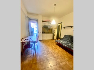 Bilocale in Vendita a Sant'Alessio Siculo, 75'000€, 54 m²