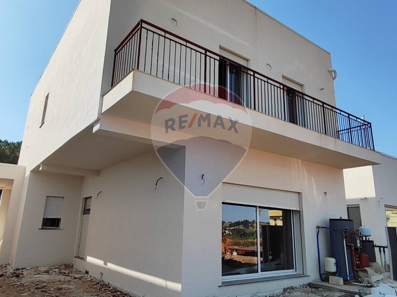 Villa in Vendita a Caltagirone, 350'000€, 200 m²