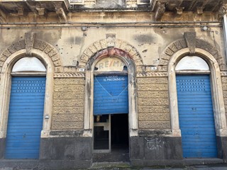 Immobile commerciale in Vendita a Fiumefreddo di Sicilia, 95'000&euro;, 139 m²