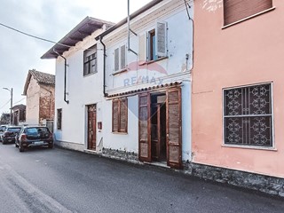 Casa Indipendente in Vendita a Rosasco, 55'000€, 100 m²