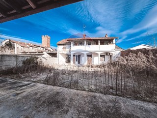 Casa Indipendente in Vendita a Palestro, 49'000€, 150 m²