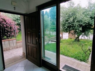 Villetta a schiera in Vendita a San Benedetto del Tronto, 320'000€, 235 m²