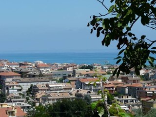 Terreno edificabile in Vendita a San Benedetto del Tronto, 180'000€, 250 m²