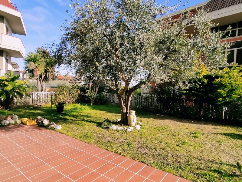 Trilocale in Vendita a Grottammare, 330'000€, 100 m²