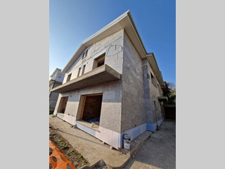 Villetta a schiera in Vendita a Grottammare, 500'000€, 150 m²