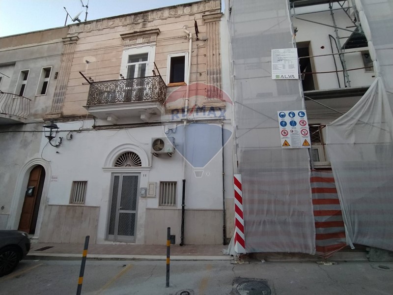Appartamento in Vendita a Mattinata, 123'000€, 90 m²