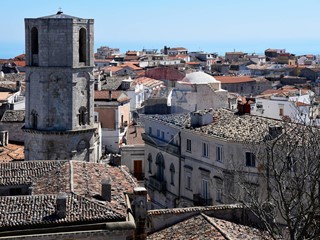 Immobile commerciale in Vendita a Monte Sant'Angelo, 680'000&euro;, 838 m²