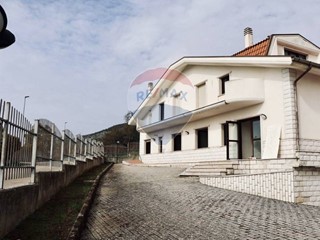 Appartamento in Vendita a San Giovanni Rotondo, 398'000€, 700 m²