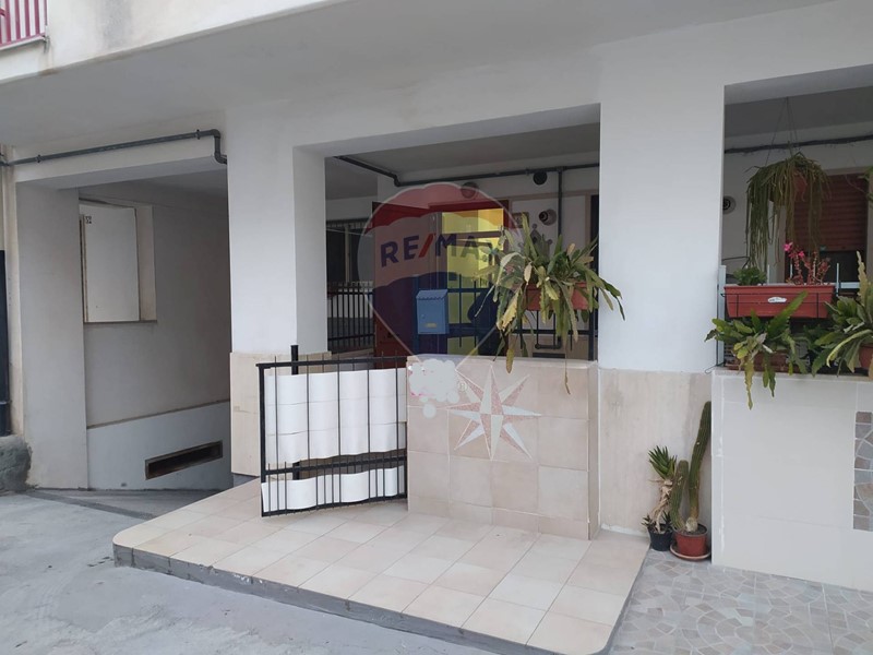 Quadrilocale in Vendita a Mattinata, 105'000€, 103 m²