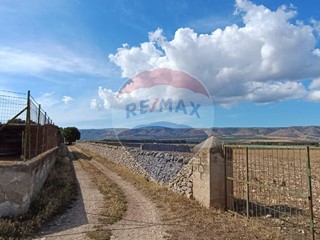Terreno agricolo in Vendita a San Giovanni Rotondo, 175'000€, 153930 m²