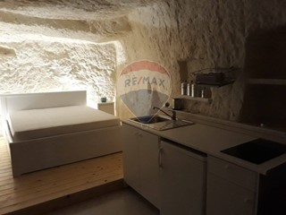 Casa Indipendente in Vendita a Monte Sant'Angelo, 18'500&euro;, 25 m²