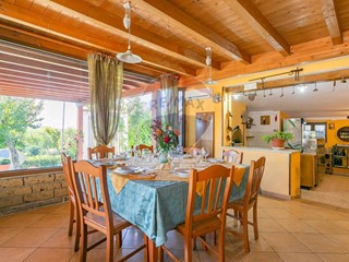 Appartamento in Vendita a Monteleone di Puglia, 610'000&euro;, 321 m²