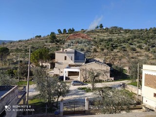 Rustico in Vendita a Mattinata, 1'000'000€, 2000 m²