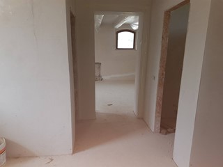 Rustico in Vendita a Acquaviva Picena, 260 m²