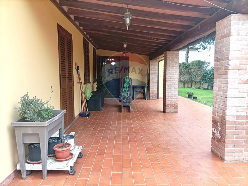 Villa in Vendita a Piombino, 600'000&euro;, 170 m²